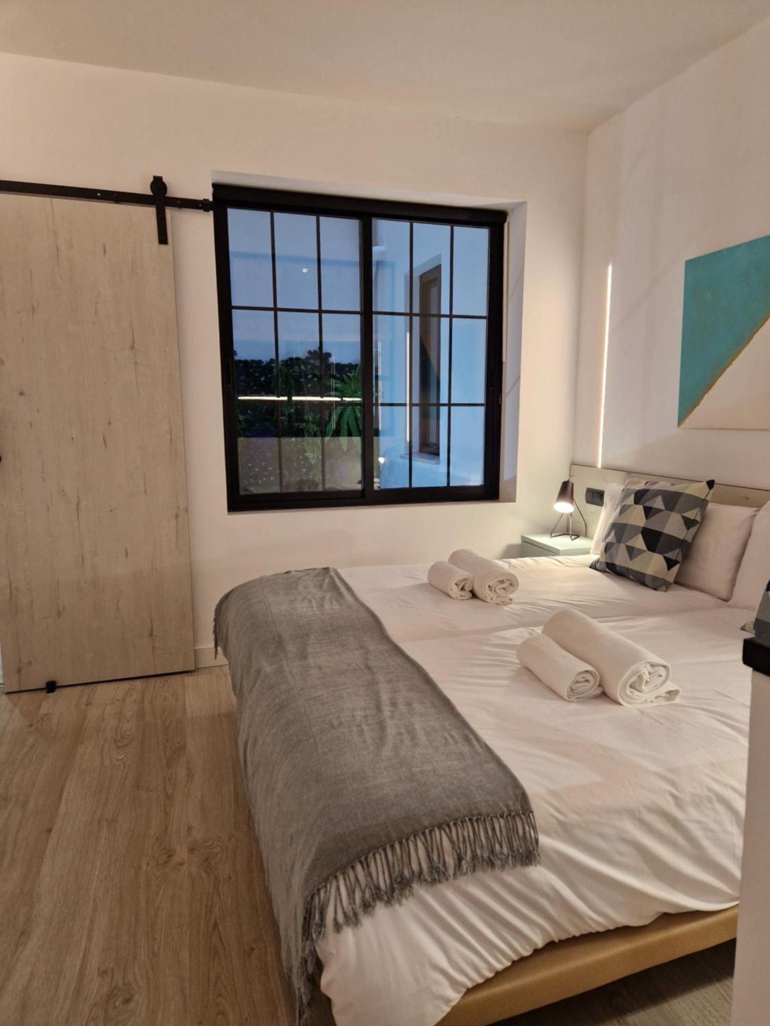 Apartamentos Wur Madrid Kültér fotó